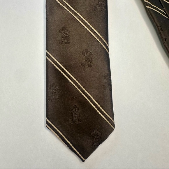 Vintage Mickey Mouse Tie for Cervantes, Brown Skinny - Picture 3 of 8